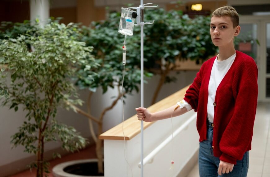 The Science Behind Intravenous Therapy: Why IV Hydration Treatment Works Fast
